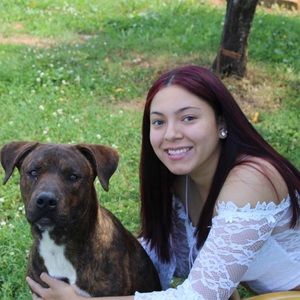 Meet your Posher, Camila